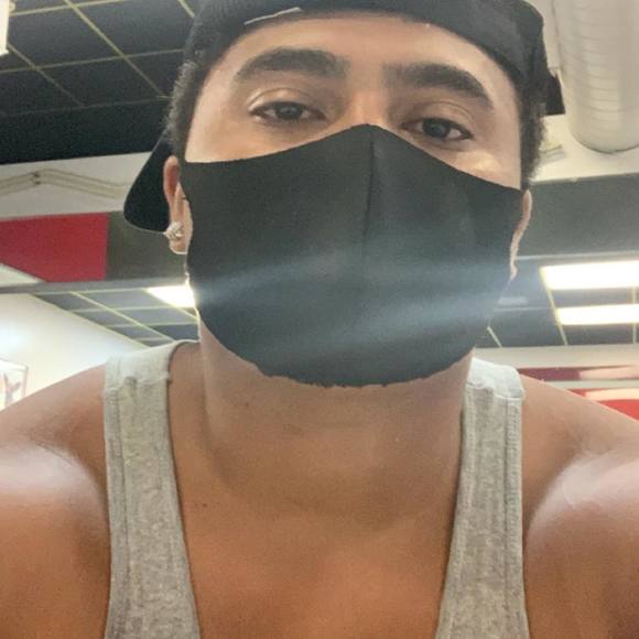 Meet your Posher, Dahnovan - Picture 1 of 1